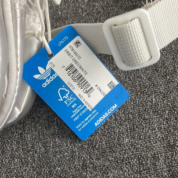 🎈SOLD🎈Adidas Santiago Mini Backpack - Picture 3 of 7